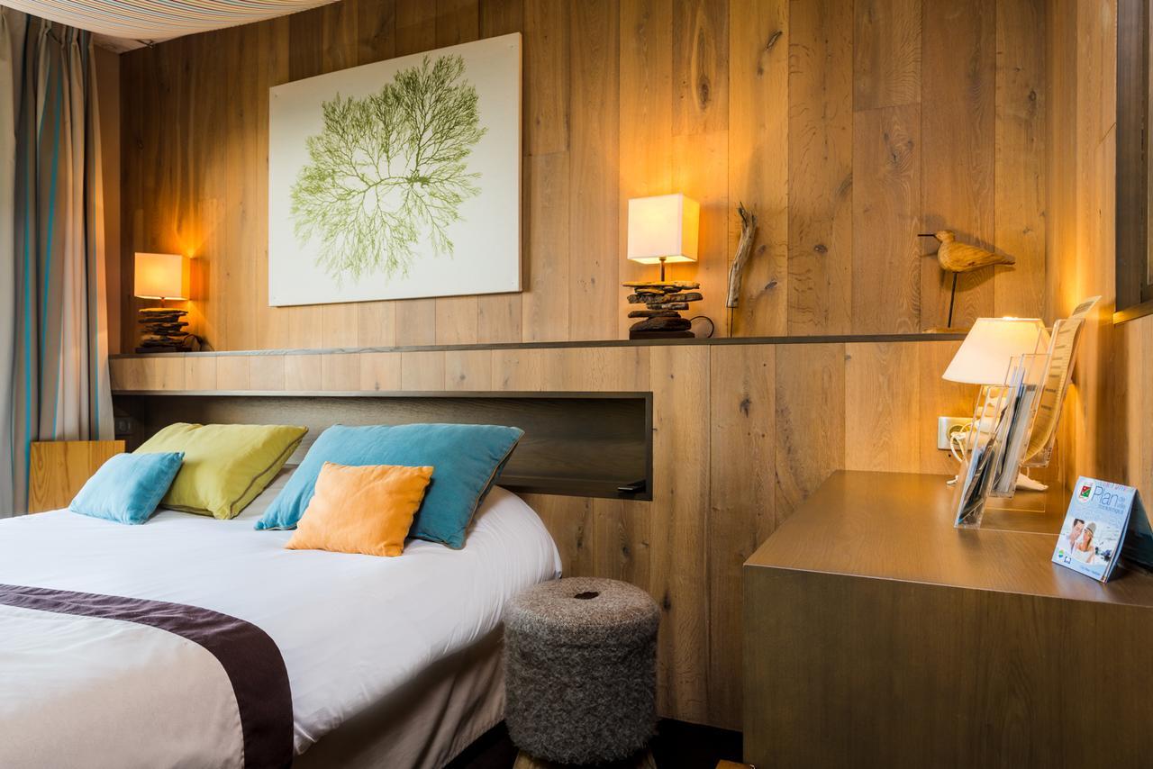Logis Hotel Le Calluna Restaurant La Flottille เพรไฟส์ ภายนอก รูปภาพ